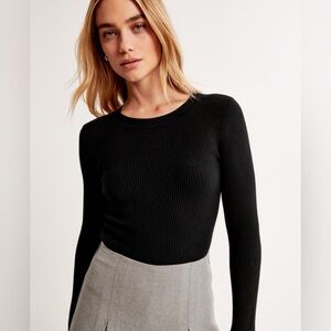 24 HOUR DEAL!!Abercrombie and Fitch| Women’s Brown Long-Sleeve Crew Top Size XS